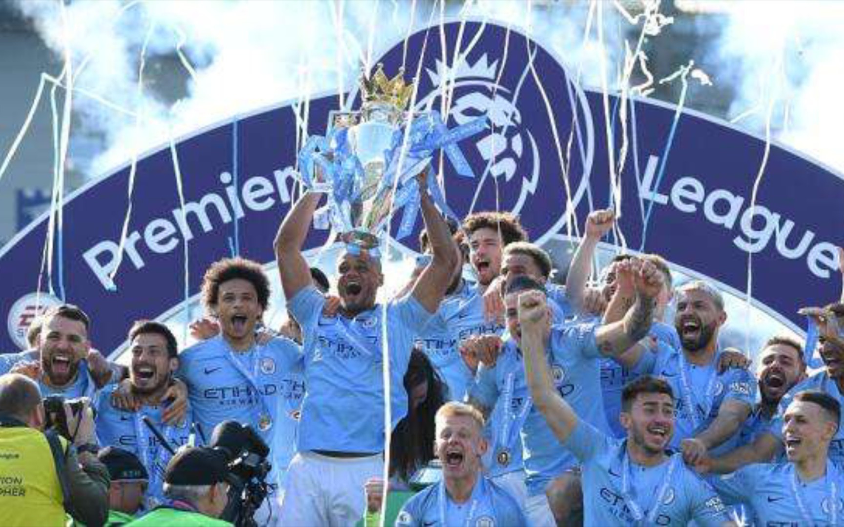 赛她们在与 赛她们在与